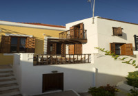 Villa Chrysanthi, Main