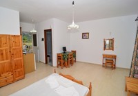 Argyrios Apartments, Apartment