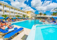 Poseidon Hotel, Pool