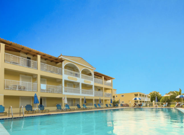 Manousis Apartments, Swimming Pool main