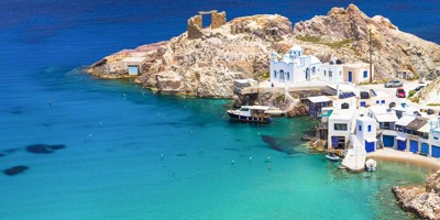 Sightseeing in Milos