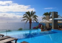 Pestana Promenade, Infinity Pool.jpg