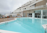 Blue Star Apartments, Main