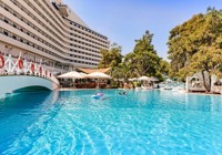 Titanic Beach Lara, Main.jpg