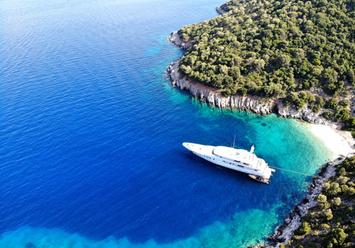 Ithaca Motor Yacht