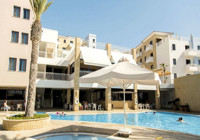 St George Gardens Hotel, Main