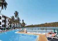 Marinha Dourada Resort Pool Side View