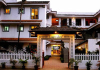 Lagoa Azul, Exterior