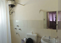 Village Royale, Bathroom