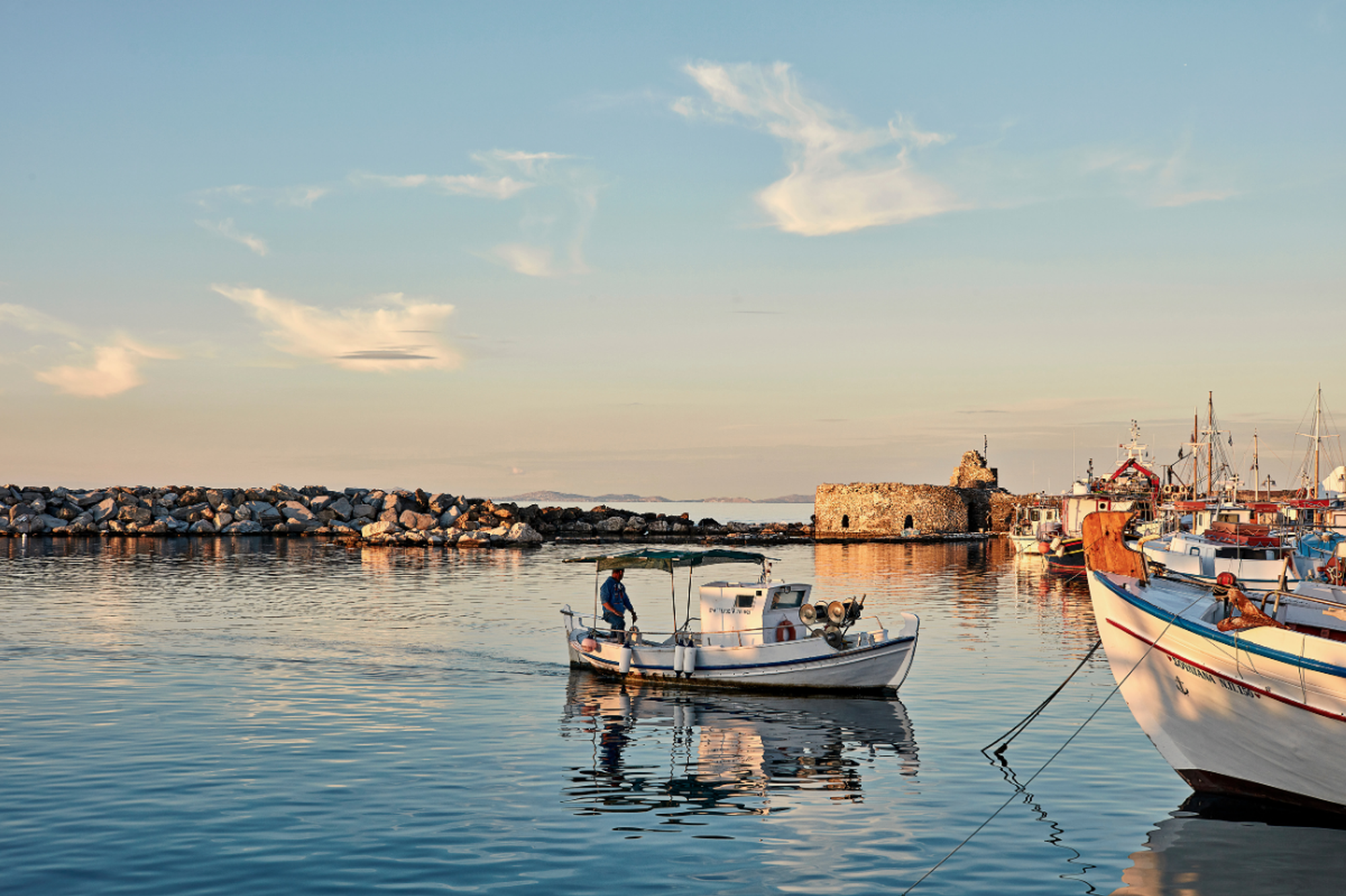 Paros Resorts